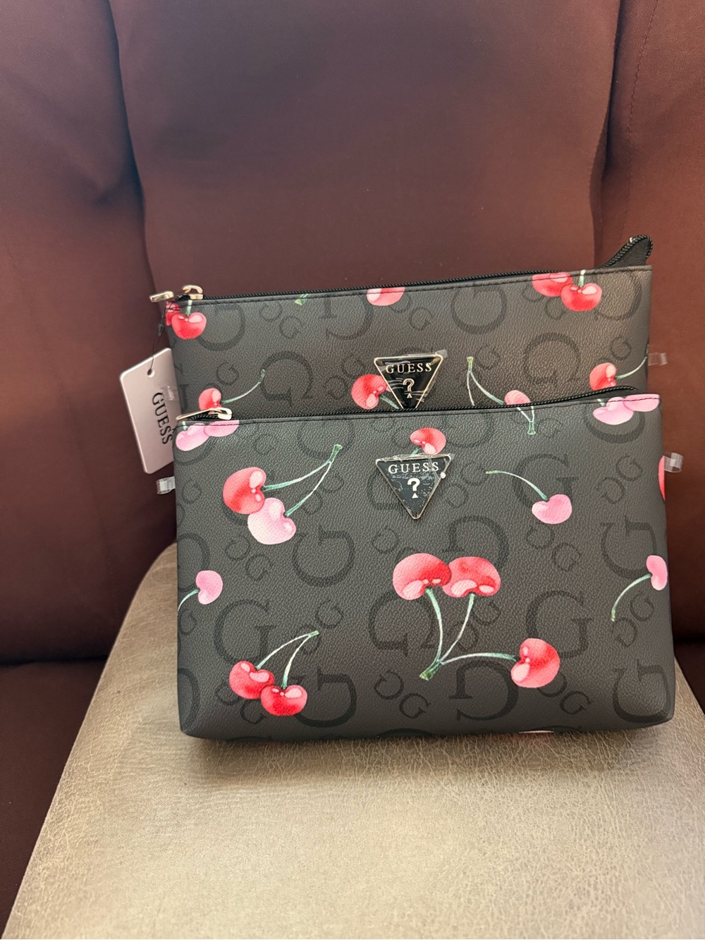 Guess Black Cherry Print Double Pouch Set
